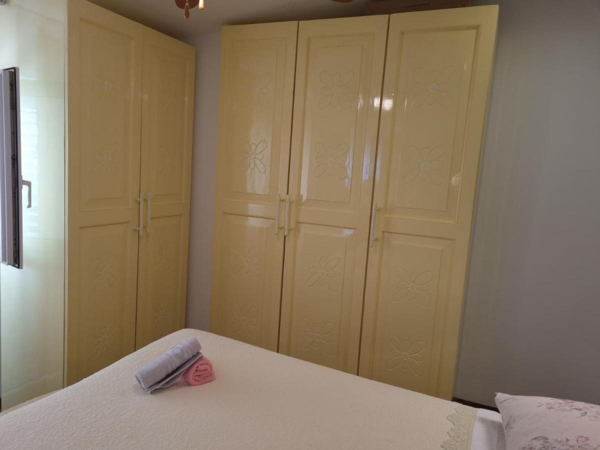 Delmar Apartment Komiza Luaran gambar