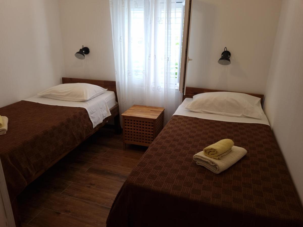 Delmar Apartment Komiza Luaran gambar