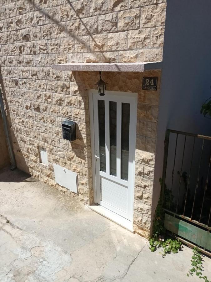 Delmar Apartment Komiza Luaran gambar